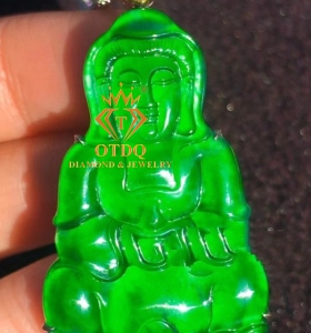 Mặt Dây Quán Thế Âm Jadeite Type A Myanmar 23.63 Gam