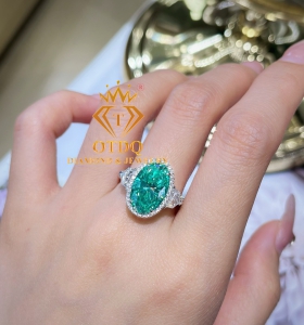 Nhẫn Kim Cương Xanh Green 5 Carat Thiên Nhiên 