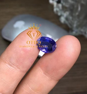 4.36 Carat Blue Sapphire ( No heat )