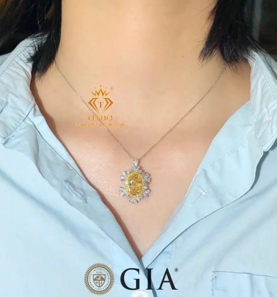 Siêu phẩm 2 in 1 - Nhẫn kết hợp Mặt Dây - Kim Cương Vàng Thiên Nhiên GIA 5.03 Carat 