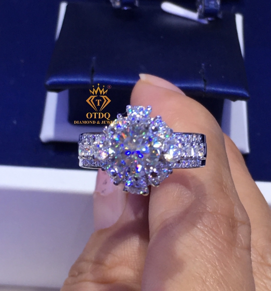 Nhẫn Kim Cương 6.8li Luxury, Vàng 14k - N113