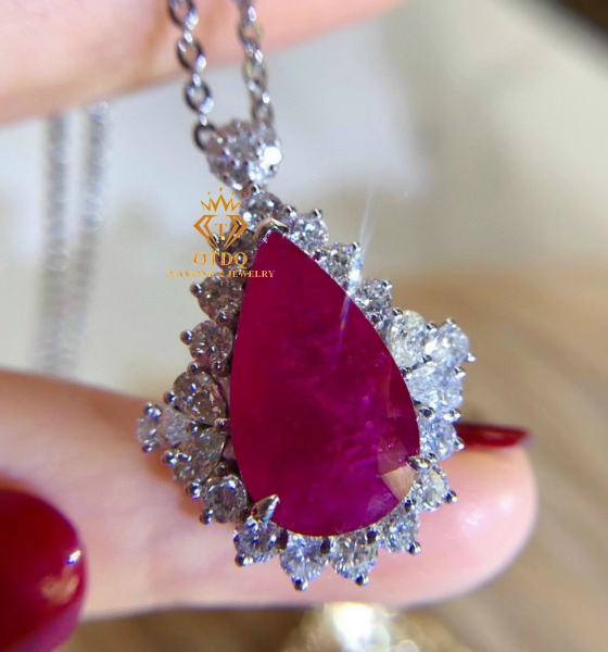 Nhẫn & Mặt Dây Ruby 7.35 Carat - Intense Reb ( No heat )