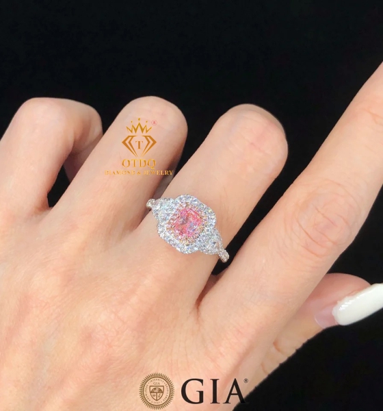 Nhẫn Kim Cương Hồng Thiên Nhiên 0.52 Carat -GIA