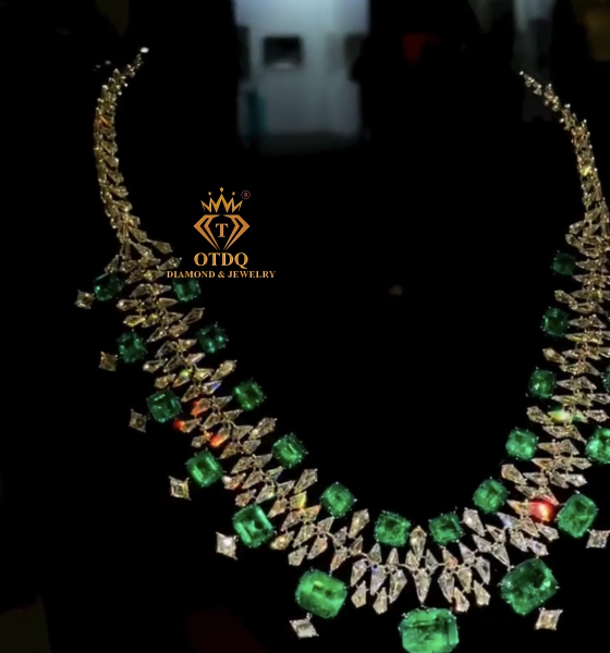 Top Dây Cổ Emerald ( Ngọc Lục Bảo ) Super Víp  