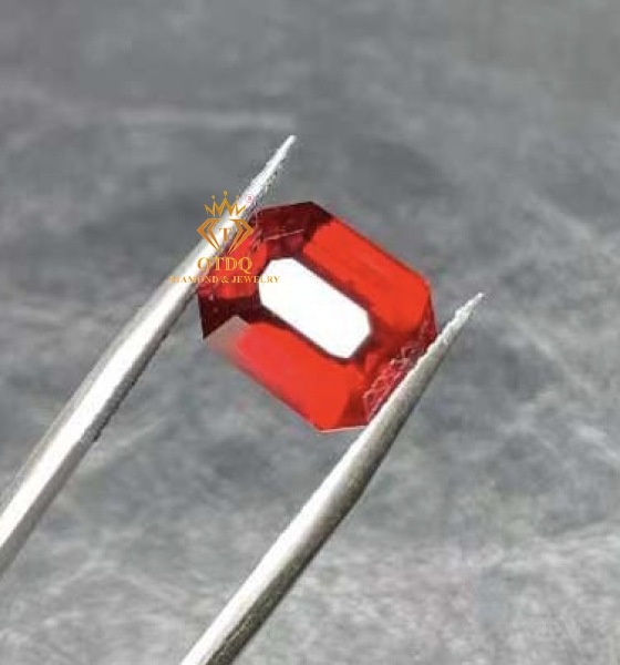 7.06 Carat Ruby  Pigeon Blood Red Mozambique - GRS (No haet)