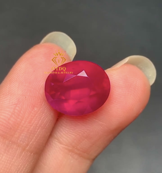 Ruby Mozambique Pigeon Blood Red 10 Carat ( No heat ) 