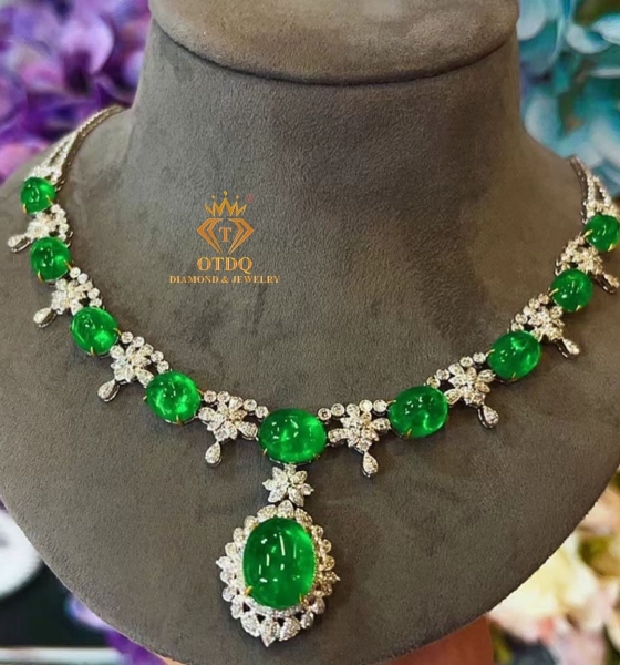 Dây Cổ Ngọc Lục Bảo Emerald 
