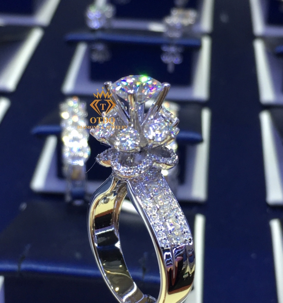 Nhẫn Kim Cương 6.8li Luxury, Vàng 14k - N113