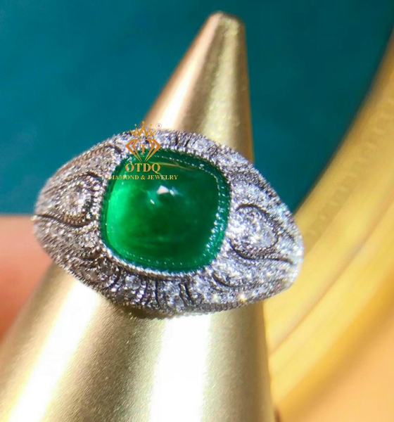 Nhẫn Emerald Colombia 2.25 Carat - Vivid Green