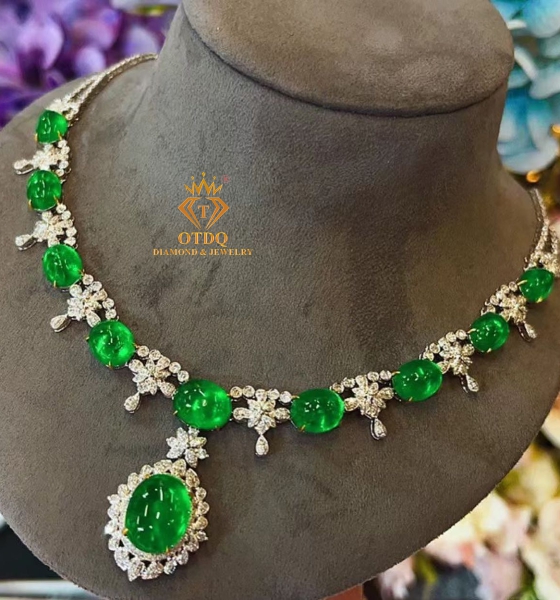 Dây Cổ Ngọc Lục Bảo Emerald 