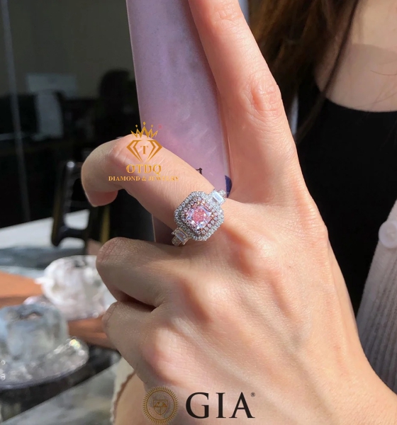 Nhẫn Nữ  Kim Cương Hồng Tự Nhiên - GIA 