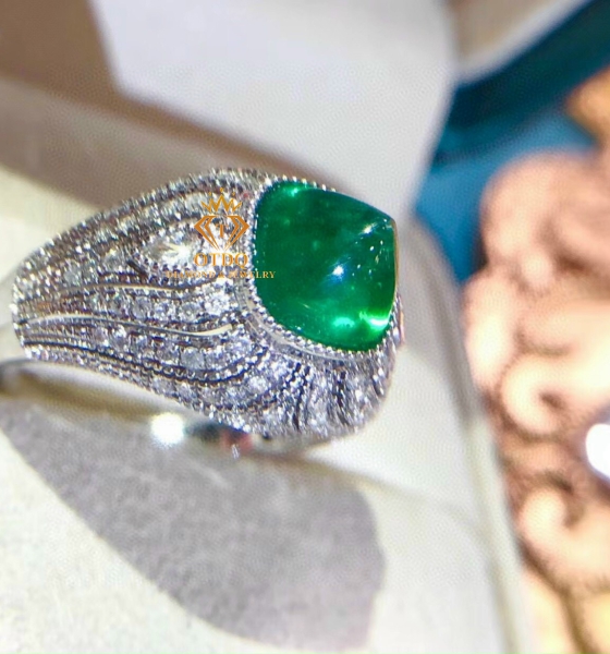 Nhẫn Emerald Colombia 2.25 Carat - Vivid Green