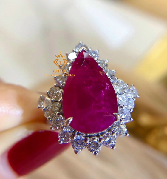 Nhẫn & Mặt Dây Ruby 7.35 Carat - Intense Reb ( No heat )
