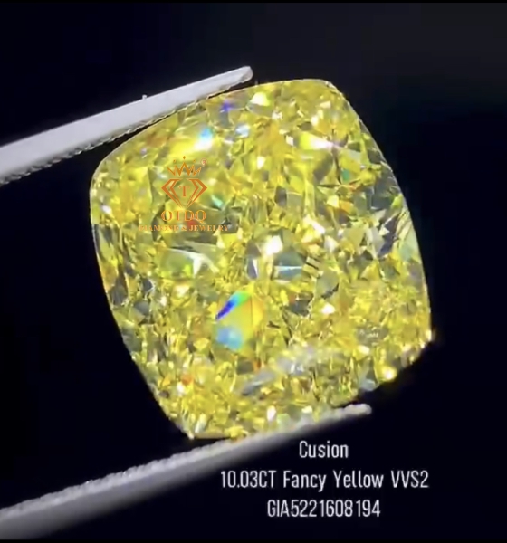KIM CƯƠNG VÀNG THIÊN NHIÊN 10.03 Carat -GIA - FANCY YELLOW / VVS2 