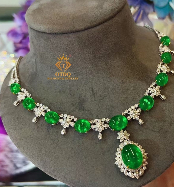 Dây Cổ Ngọc Lục Bảo Emerald 